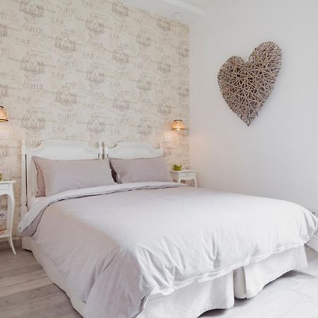 Charming Apartment On The Darsena Navigli - Pulizia Eccezionale Milan Bagian luar foto